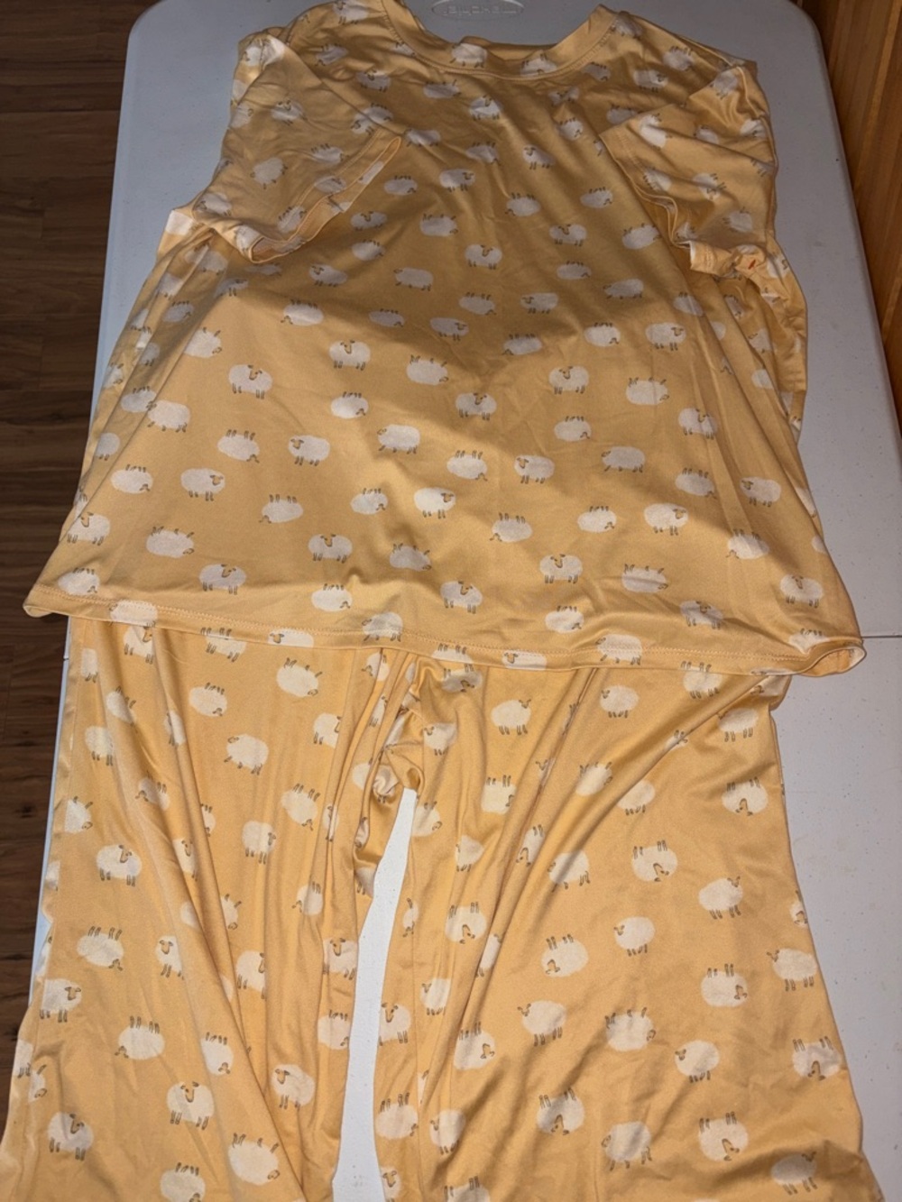 Women’s Sheep Print Pajama Set